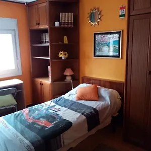  Habitación en casa particular Habitación Silenciosa Cerca Del Hospital Valdecilla España